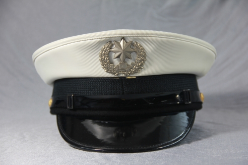 全球海軍軍帽設(shè)計(jì)對比：傳統(tǒng)與功能的交融